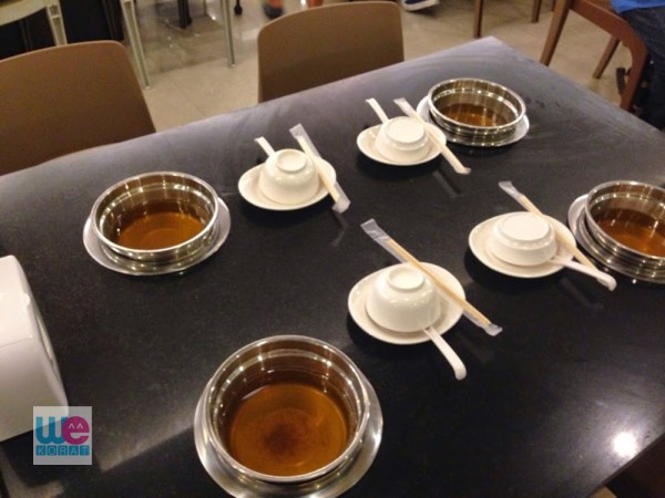 จุดขายของชิวเล้า คือหม้อชาบูแบบแยกกันของแต่ละคน